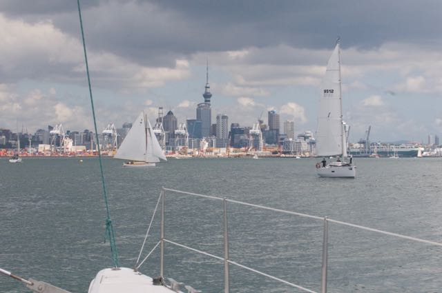 170226  SAILING TO AUCKLAND N 1ST DAY JIM'S UNIVERSITY