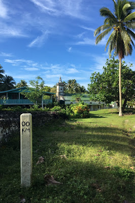 1708 WALKING N PHOTO SAFARI AROUND ROTUMA