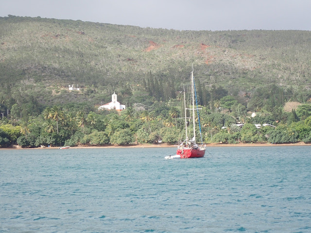 1810 NC ILE ART  ONSHORE BELEP ISLAND